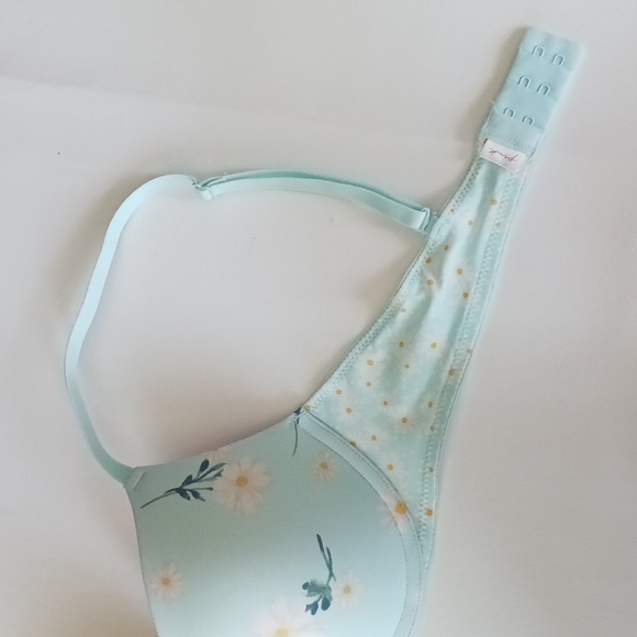 VICTORIA SECRET PINK WEAR EVERYWHERE PUSH-UP BRA 34B - Picture 6 of 11